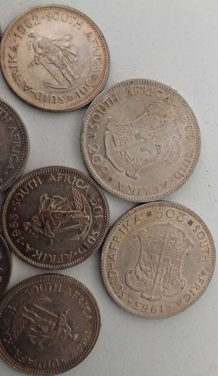 Nice lot of 1Sjillings 10Cents and 2x 20Cents 50% Silver nice fillers as a lot