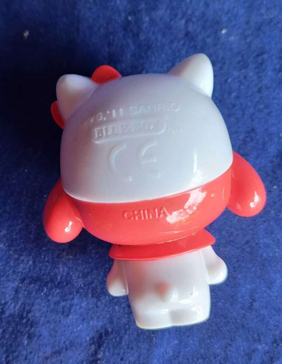 Hello Kitty toy
