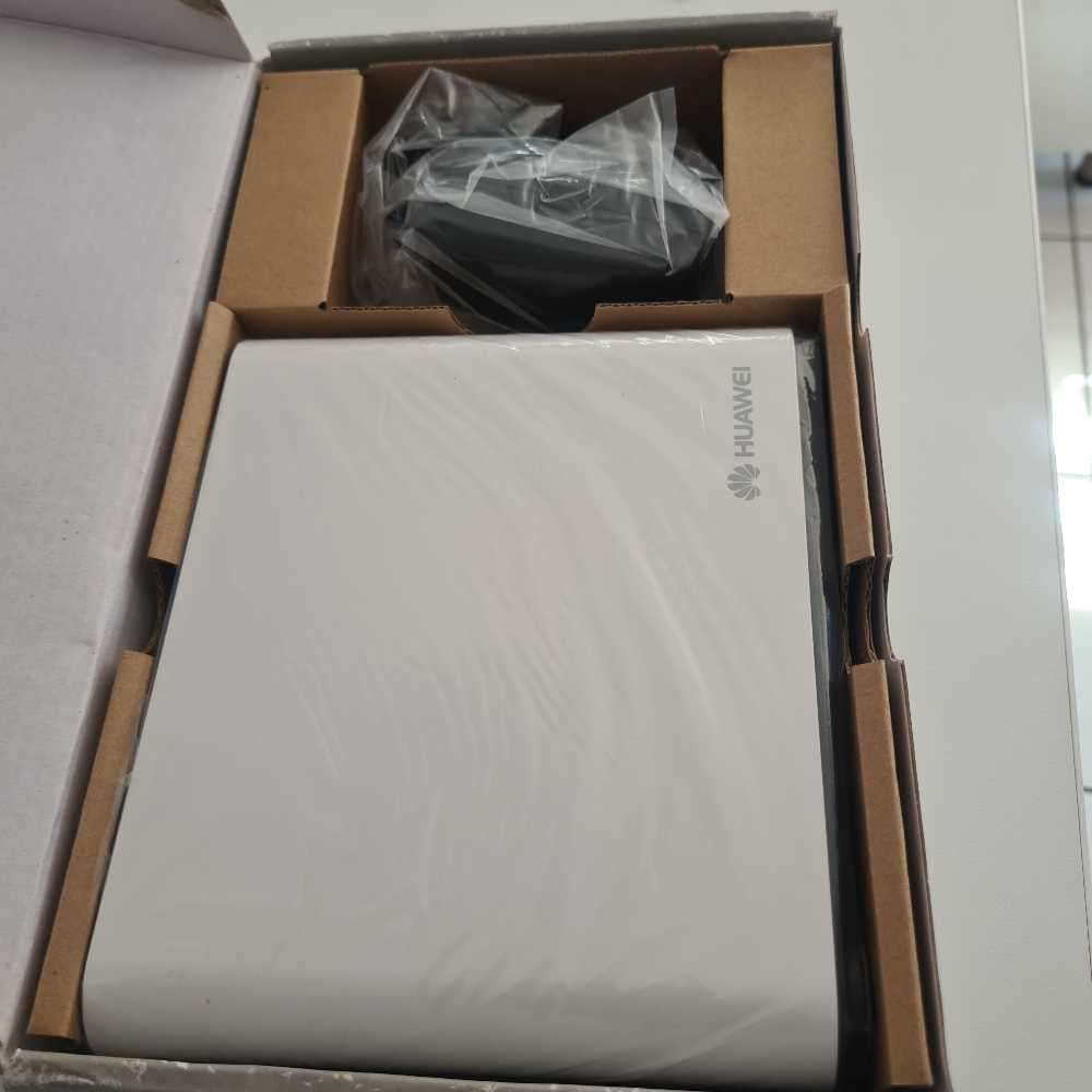 6 ports Huawei Wifi Router / extender