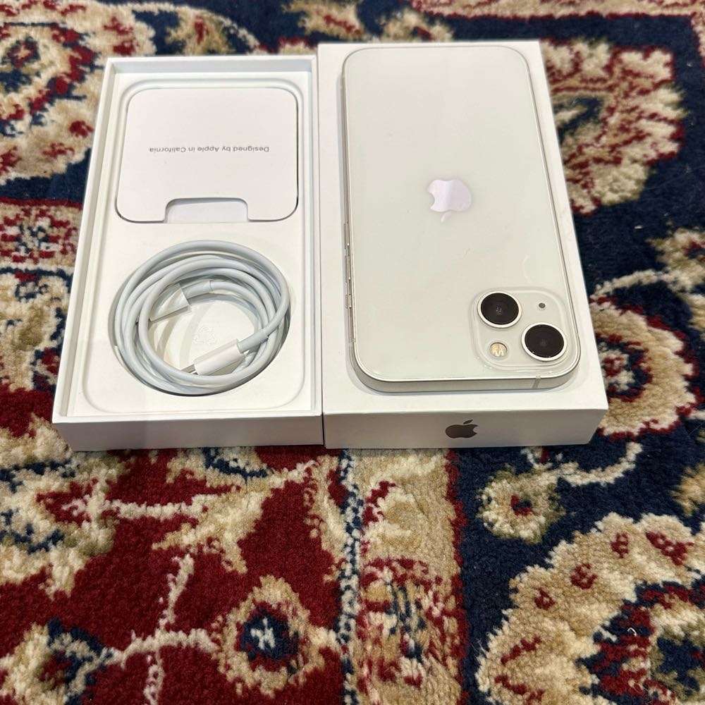 iPhone 13 128GB Starlight