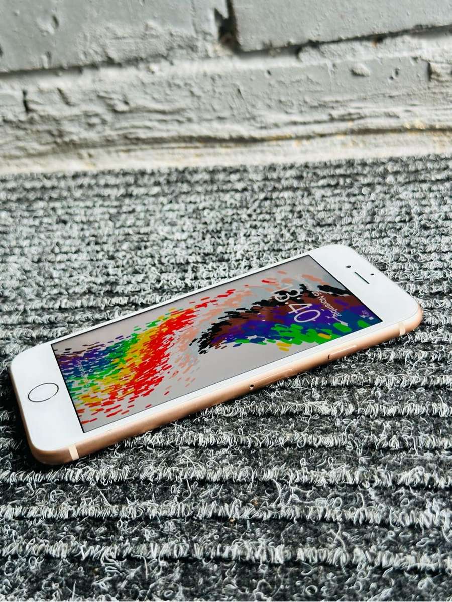 iPhone 8 64GB Gold - Certified Pre-Owned - Excellent Condition