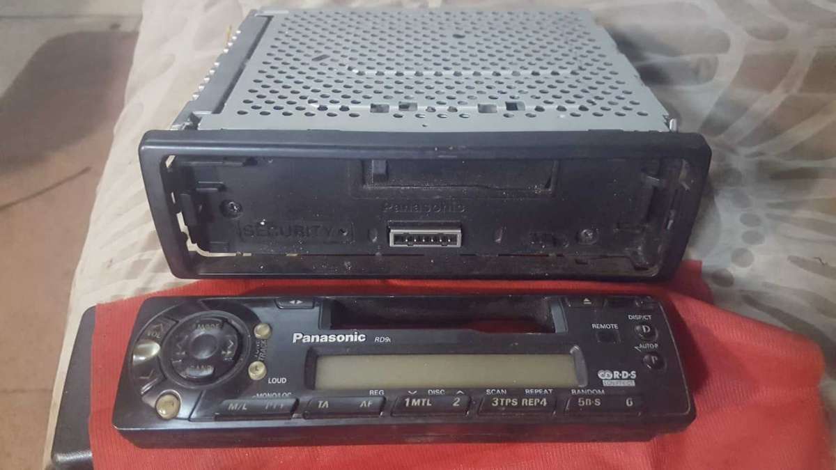 Panasonic car radio tape clip off face