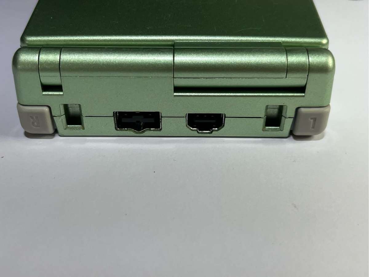 Nintendo Gameboy Advance SP bundle (#2)