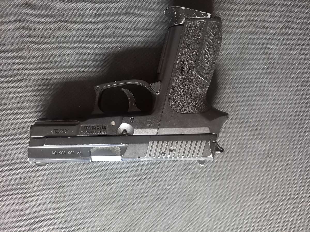 CO2 airsoft pistol Sig Sauer SP2022 4.5mm cal.