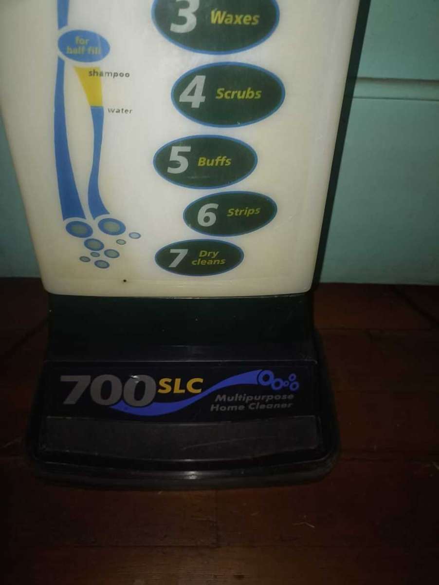 Electrolux 7 in 1 carpet shampooer