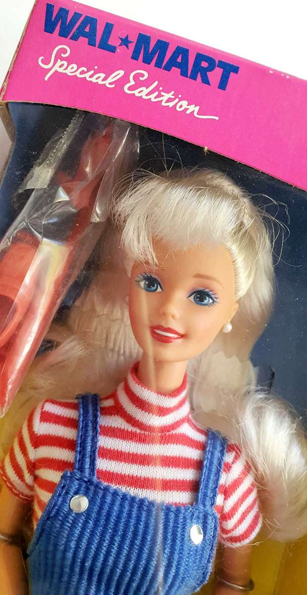 1997 ORIGINAL MATTEL BARBIE - WAL MART SHOPPING TIME