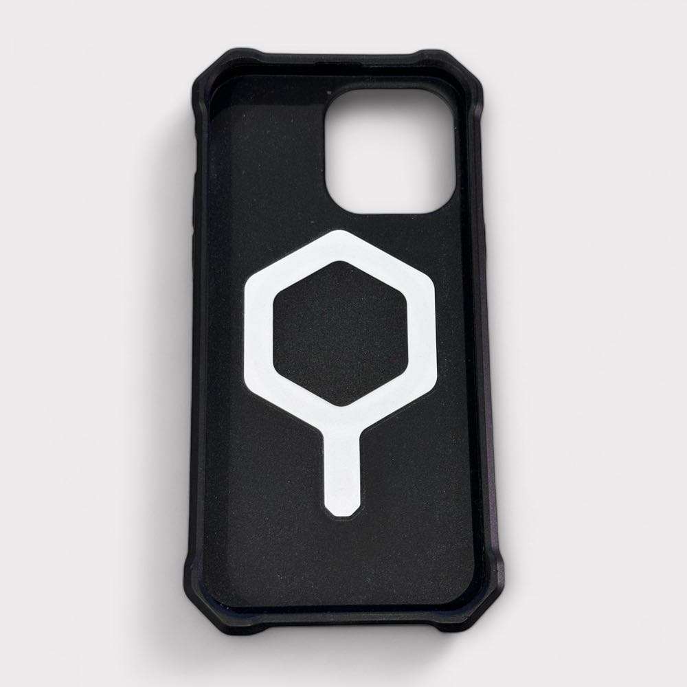 Apple iPhone 14 Pro Max 1TB Space Black & UAG Phone Cover