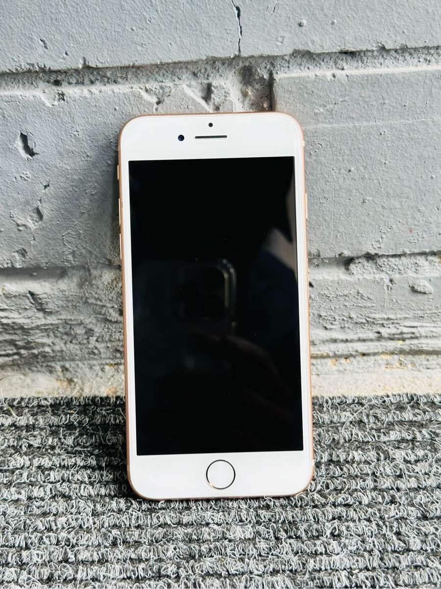 iPhone 8 64GB Gold - Certified Pre-Owned - Excellent Condition