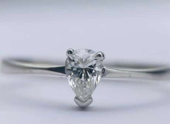 0.28ct Pear Cut Diamond White Gold Ring