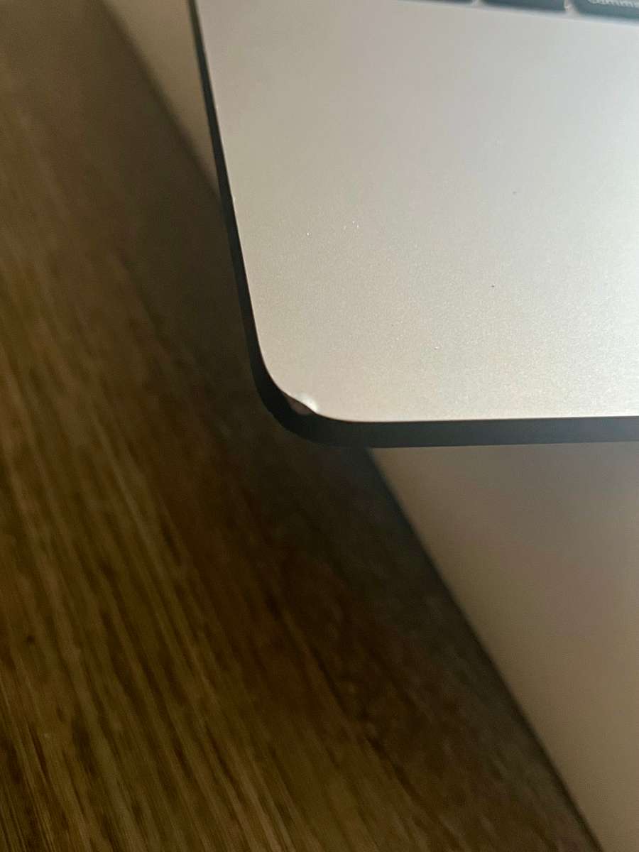 MacBook Pro 13 M1 16GB 256GB Boxed with charger A2338