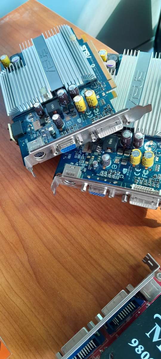 PC GRAFIX CARD JOBLOT