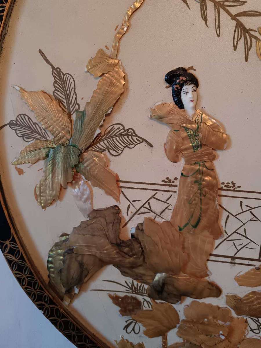 Large  Oriental Round Wall Panel Inlaid Mother of Pearl