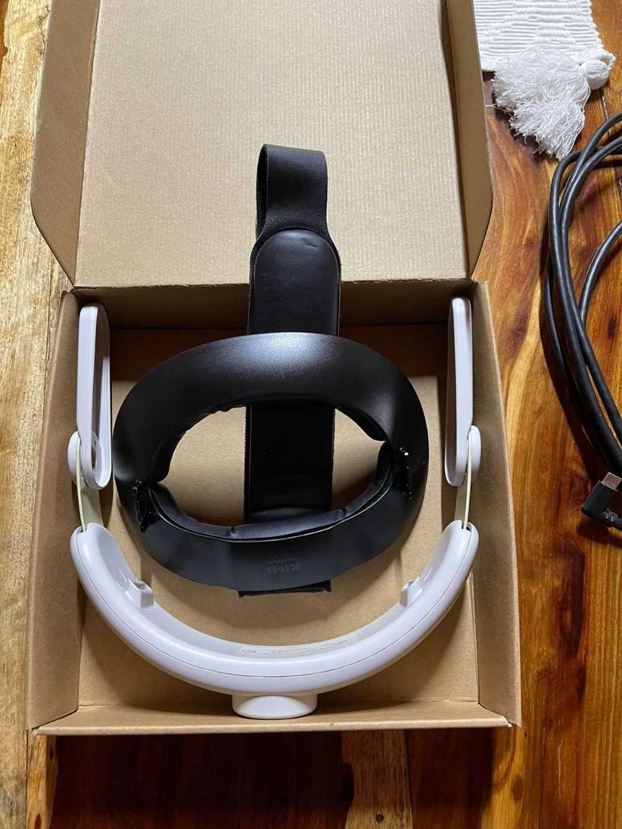 Oculus Quest 2 128GB**Great deal with extras and Original packaging**