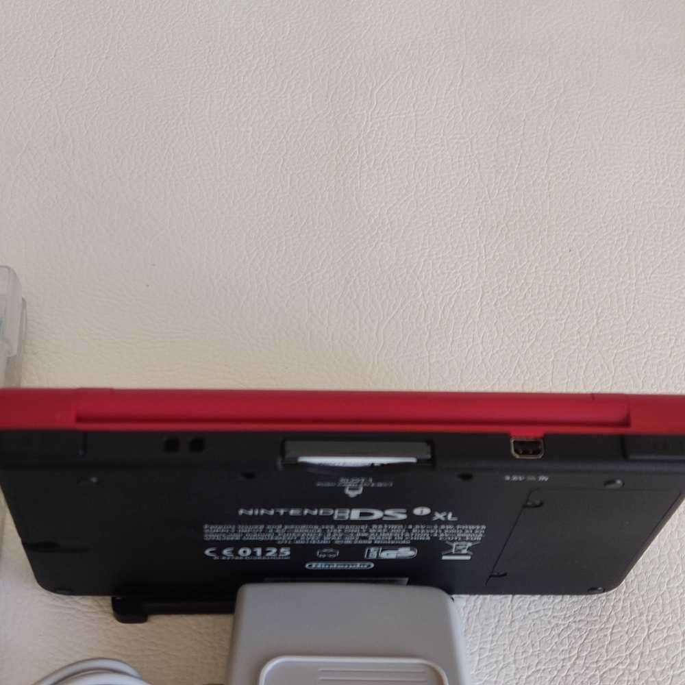 Nintendo Dsi XL console Super Mario Bros 25th anniversary edition +Game