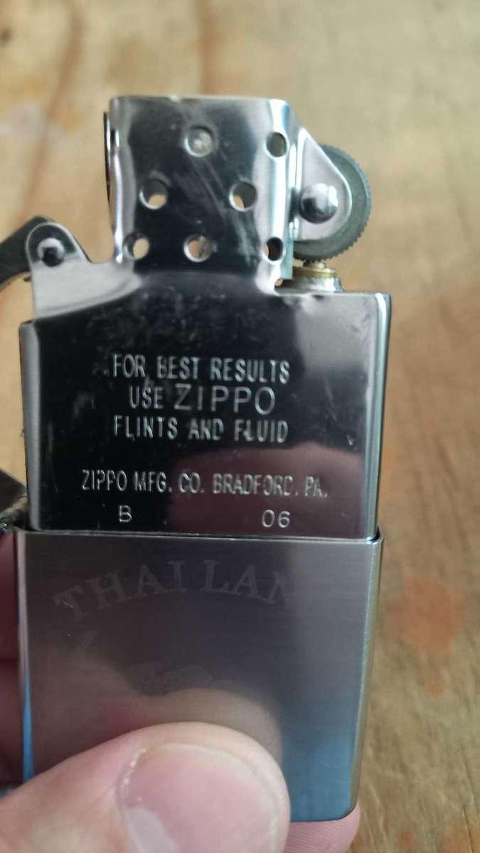 Zippo Steel Thailand Motif