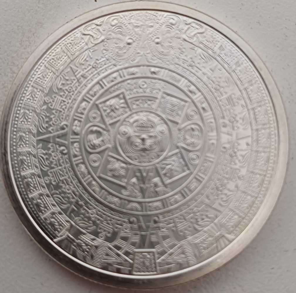 1oz .999 Silver Aztec Calender Coin Perfect Condition
