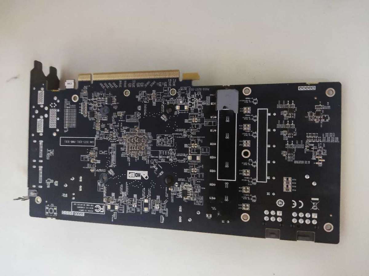 Sapphire Nitro + RX580 8GB Graphics Card**For parts or repair**