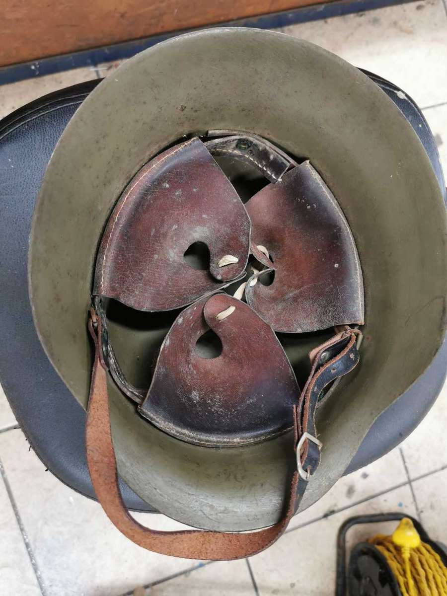 Spanish military helmet " Modelo Z"