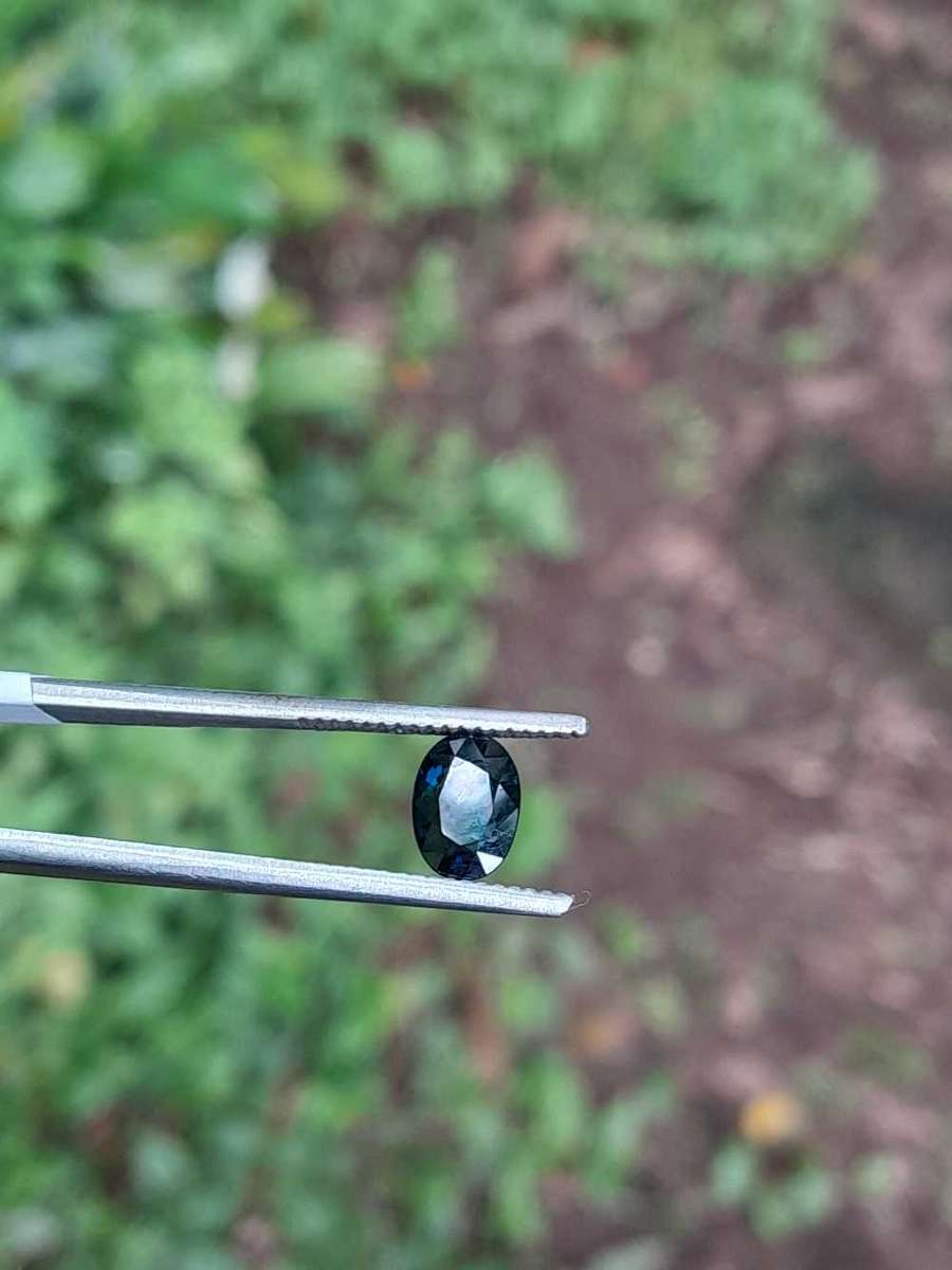 Natural 1.30 Ct Blue Sapphire
