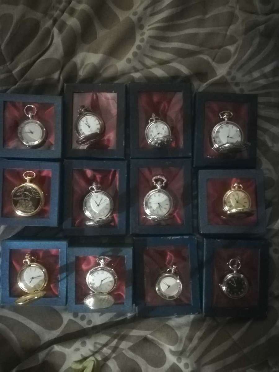 12 pocket watches sold together