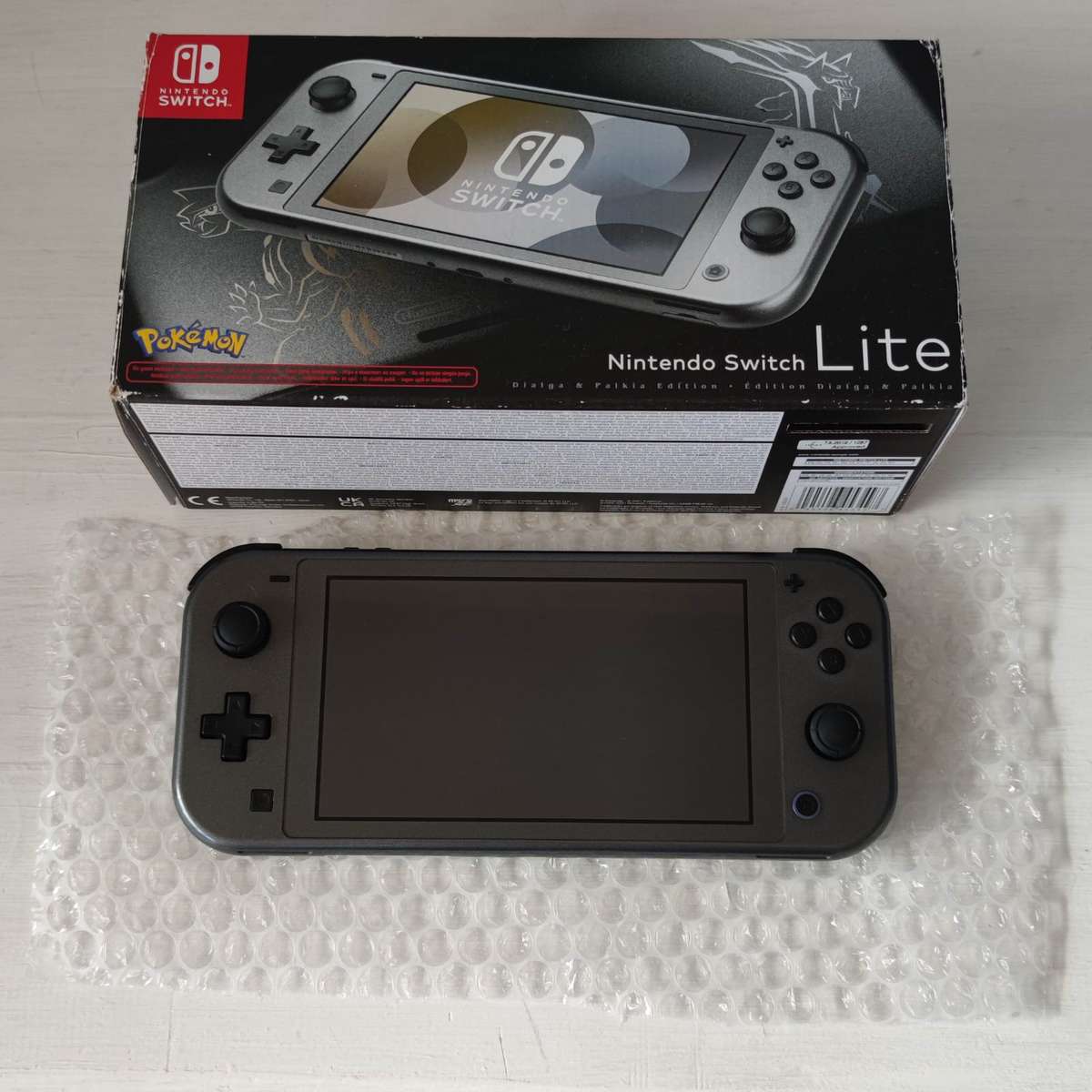 Nintendo switch lite Palkia and Dialga limited edition +box