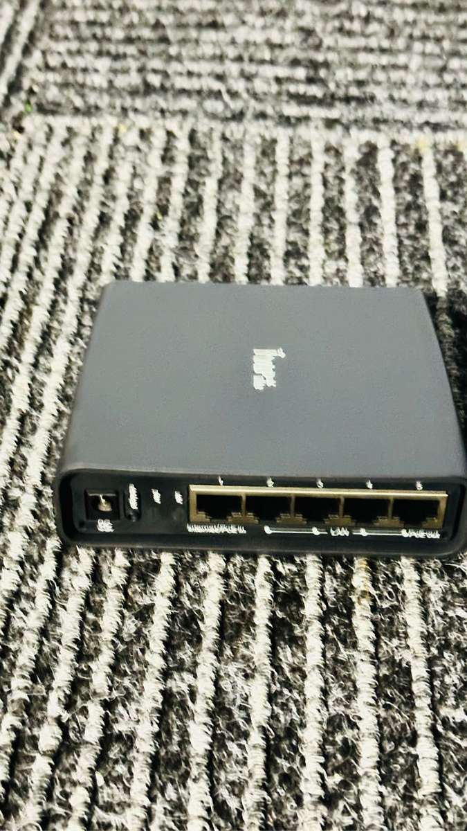 Mikrotik HAP Ac Lite Tower Power Over Ethernet (PoE) Black