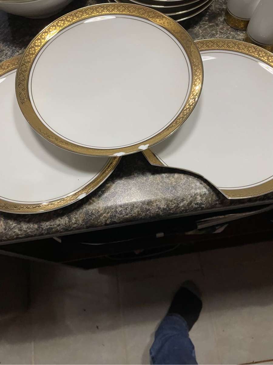Dinner set