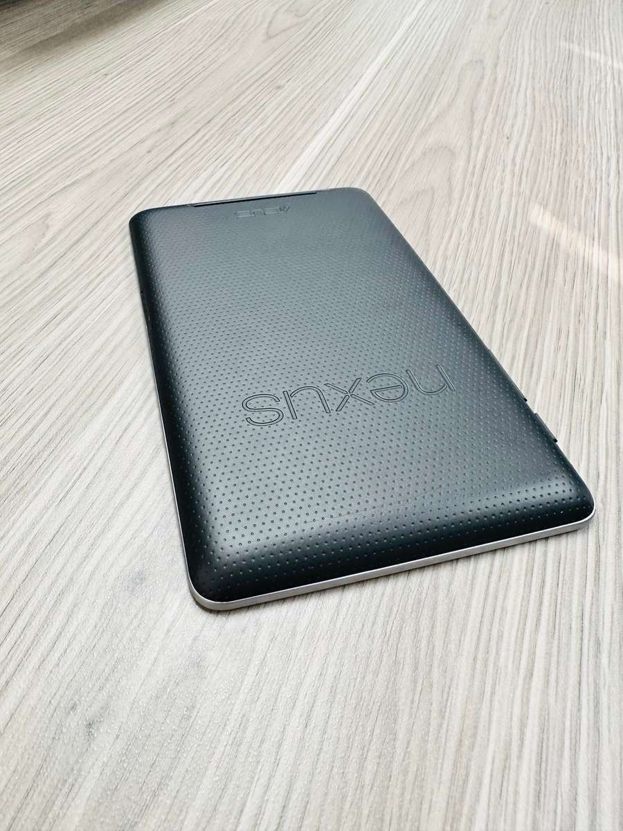 ASUS Google Nexus 7 Android Tablet 3G + WIFI (32gb) - PLEASE READ