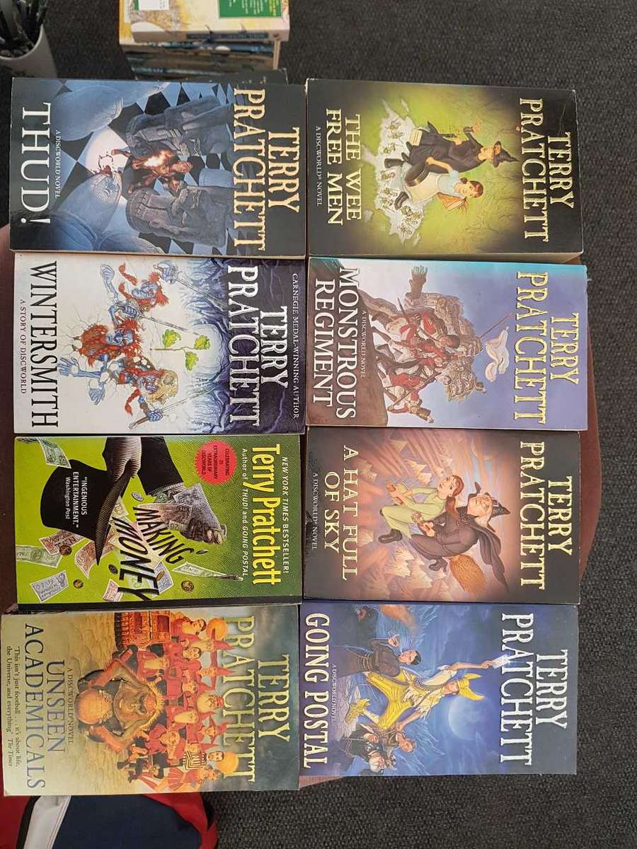 Terry Pratchett Discworld Collection