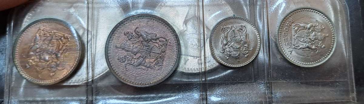 Coins of Rhodesia Set in Special Coin Case (25c, 20c, 10c, 5c, 2.5c, 1c, 1/2c)
