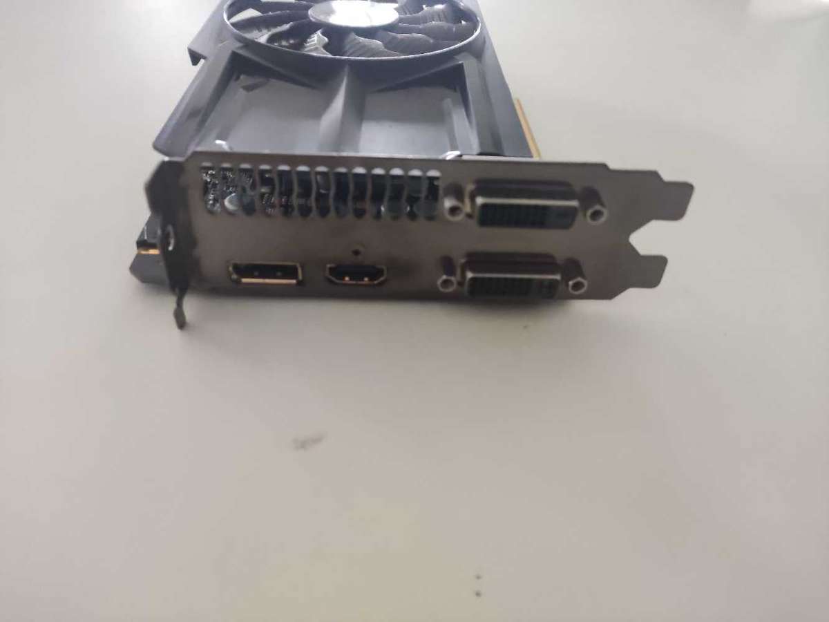 Gigabyte Geforce GTX950 2GB GDDR5 Graphics card**HDMi**6 Pin PCIE power needed