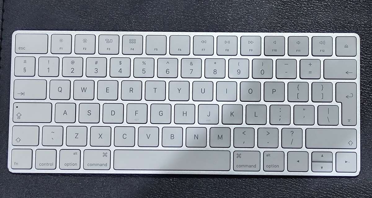 Apple Magic Keyboard - A1644 (used)