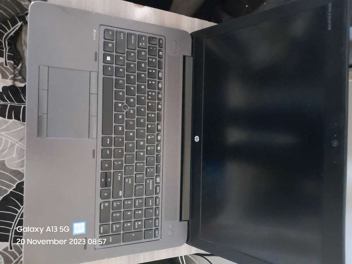 HP Z BOOK 15 G3 core i7 6700HQ 16GB RAM 256GB SSD WORK STATION NOTEBOOK