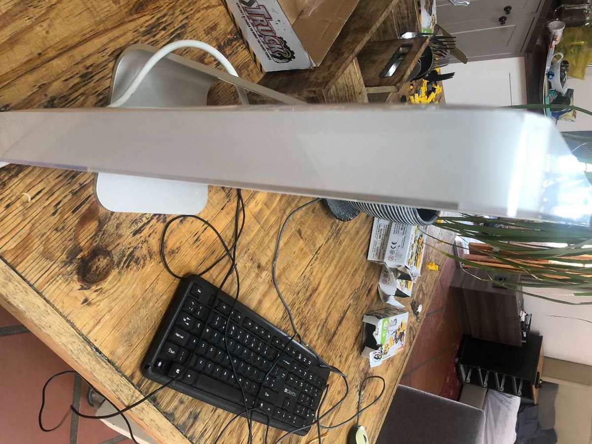 Apple iMac Computer *Read description*