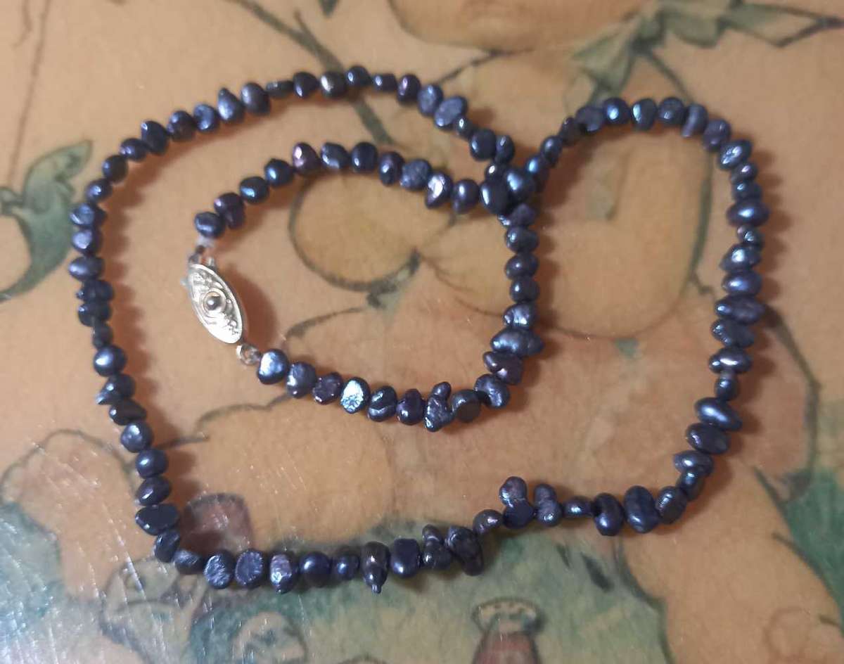 Vintage Dainty Peacock Blue Freshwater Pearl Chip Necklace with Gold Tone Clasp