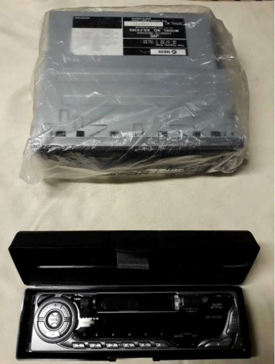 New JVC Cd shuttle CH-X460