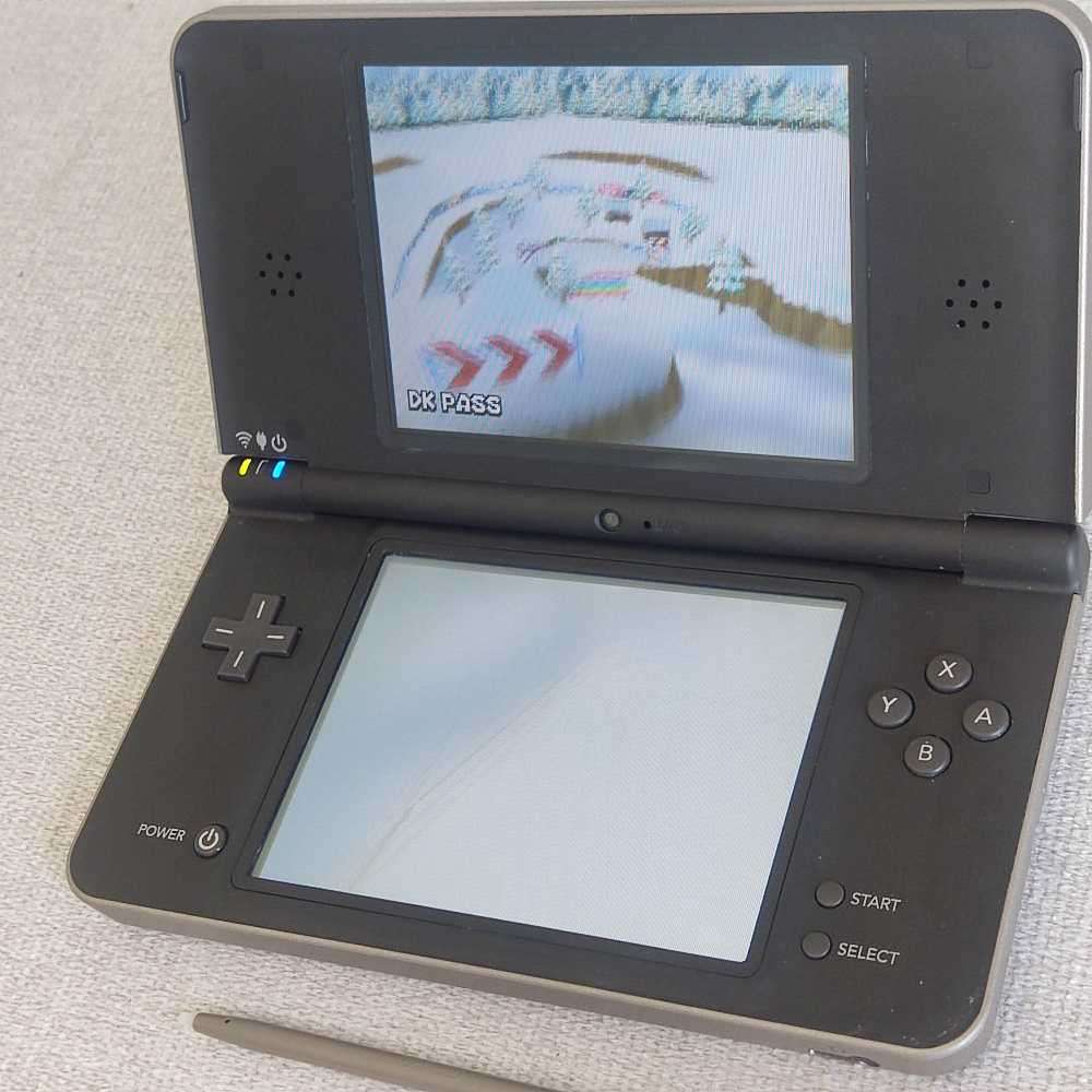 Nintendo Dsi XL Console