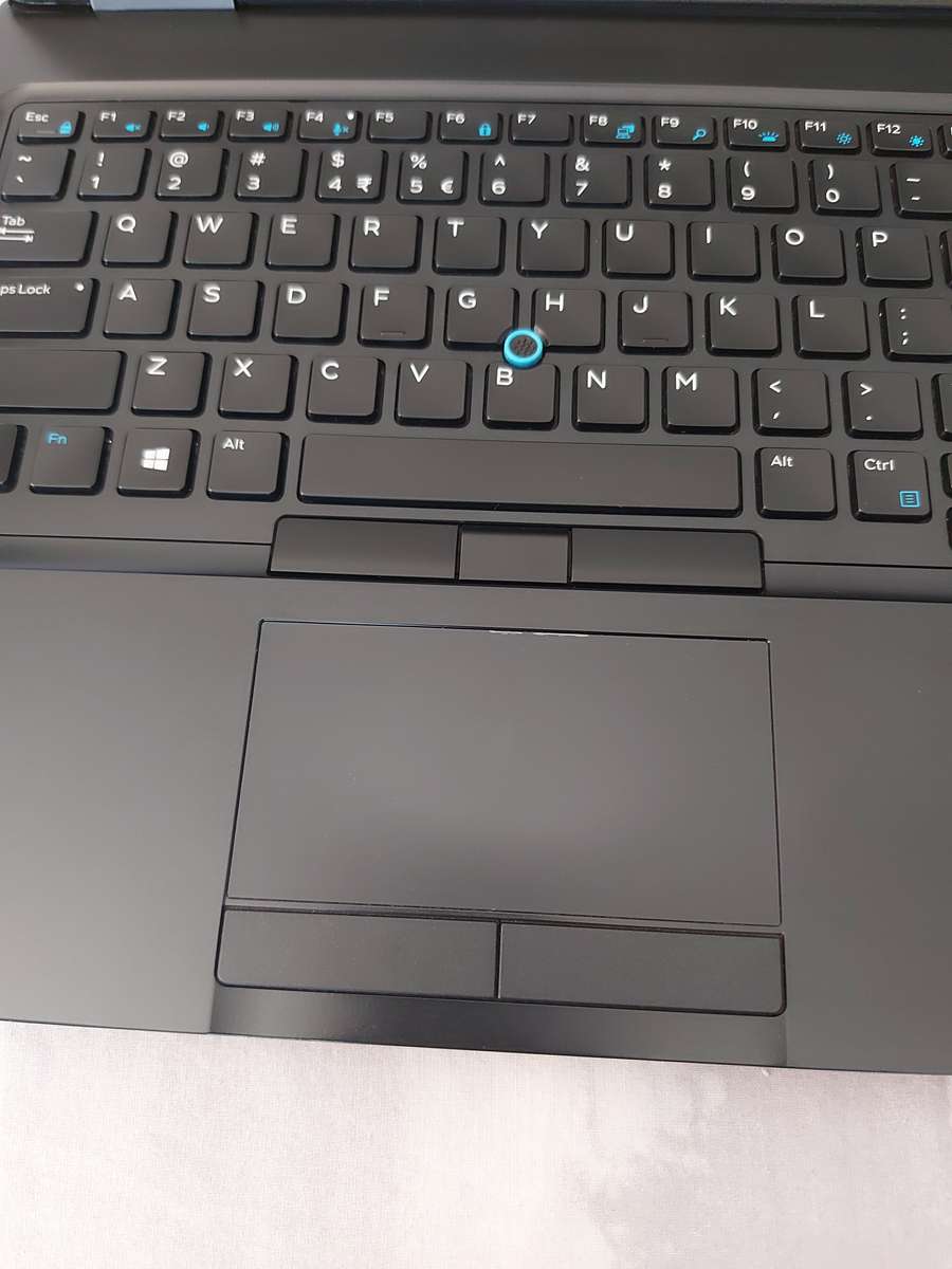 Dell latitude 5591 i7 8th gen Mx130 laptop