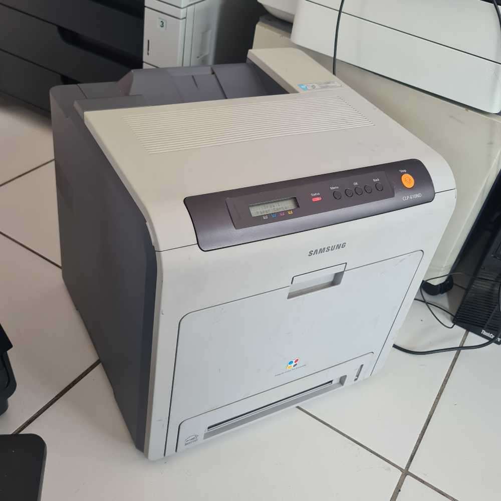 Industrial (Switching on) Samsung CLP-610ND Lazer jet color printer (to fix).