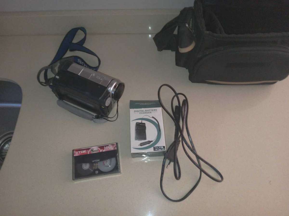 SONY CCD TRV 238 HANDYCAM HI8