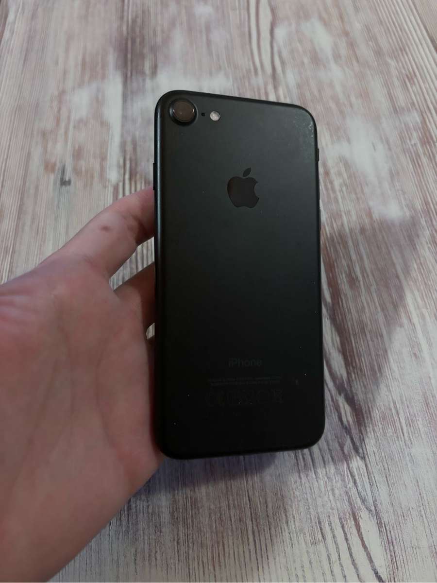 iPhone 7 in Great Condition