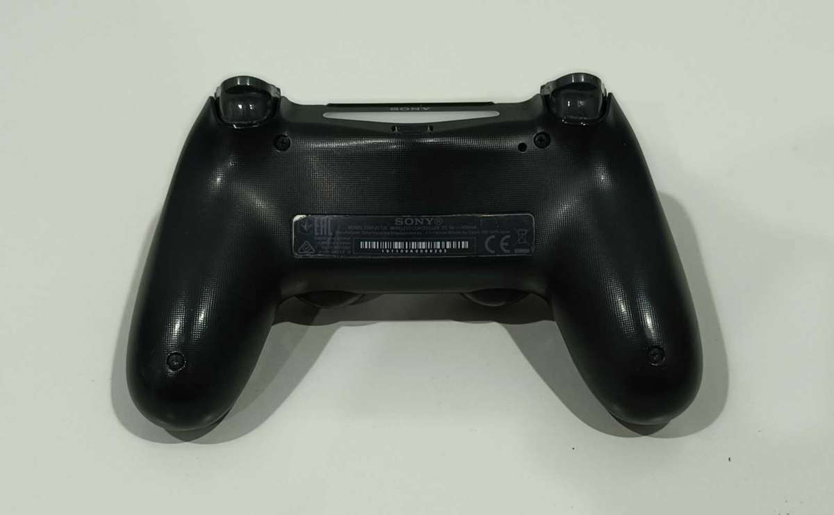 Playstation 4 Slim Limited Edition GT 1TB