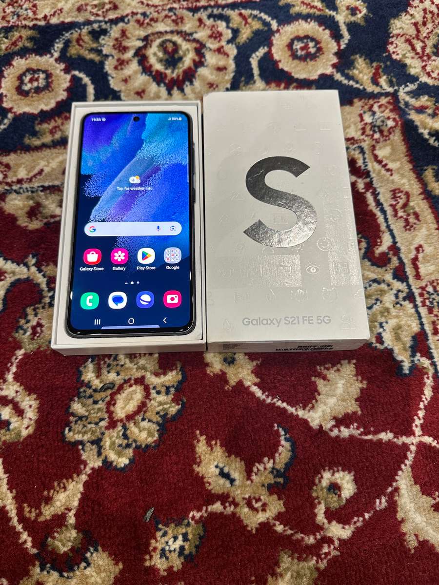 Samsung Galaxy S21FE new Dual Sim (open box )