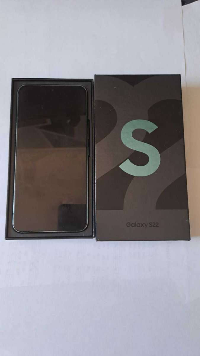 Samsung S22 Green 256GB + Cover
