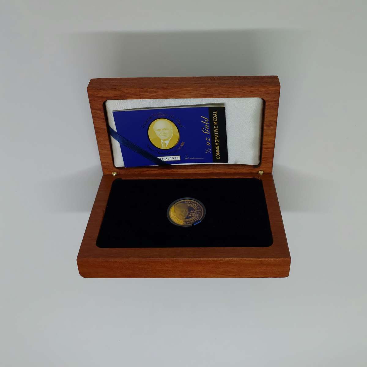 2010 Mandela 20th Anniversary 1/2Oz Gold Medallion