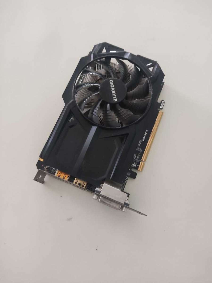 Gigabyte Geforce GTX950 2GB GDDR5 Graphics card**HDMi**6 Pin PCIE power needed