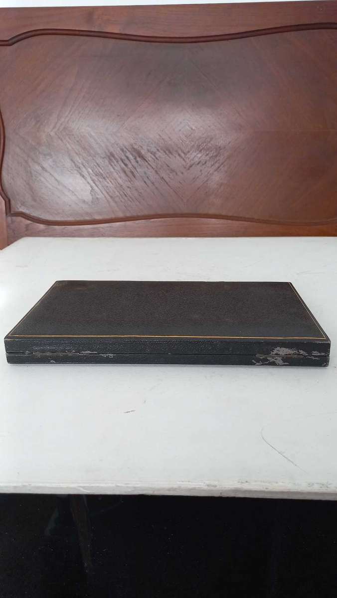 Silver plated Allen & Darwin  servers