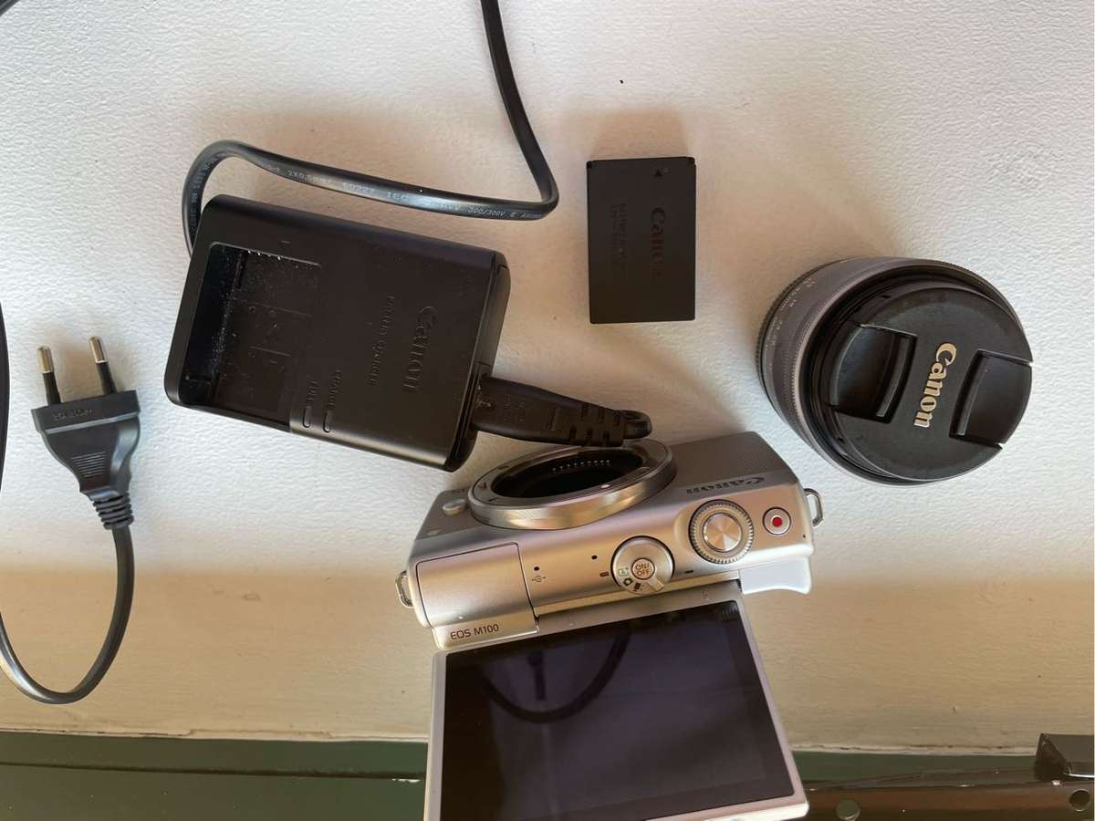Canon m100