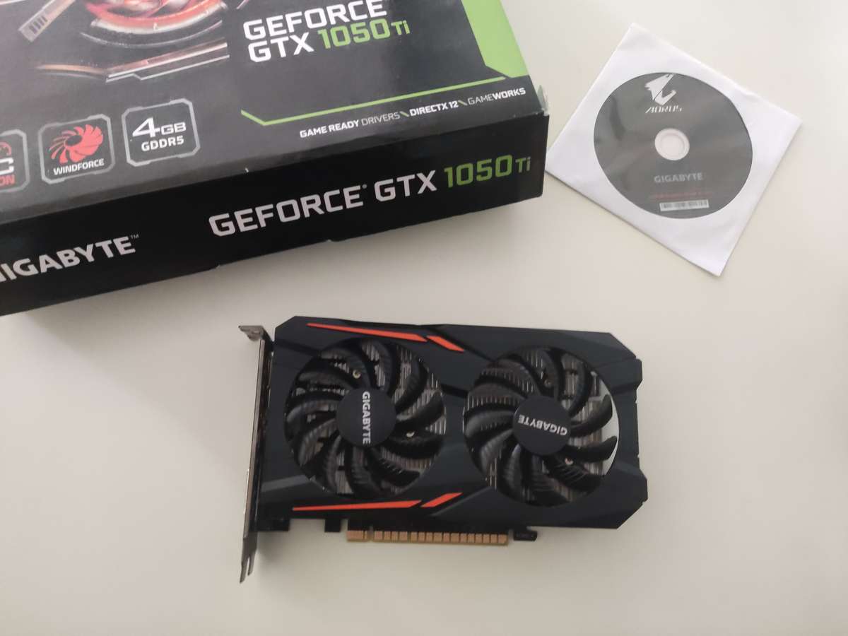 Gigabyte GTX1050 Ti 4GB GDDR5 Graphics card**No External power Needed**Amazing Little card