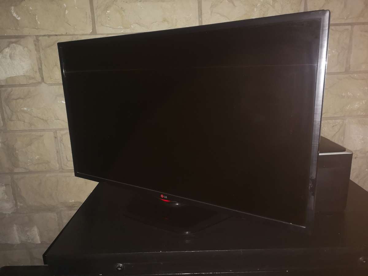 LG 42 inch tv
